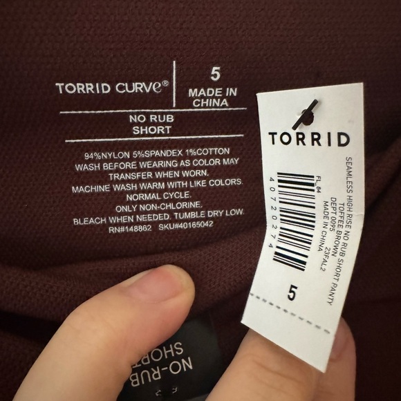 Torrid Seamless High Rise No Rub Short Panty - Picture 6 of 7
